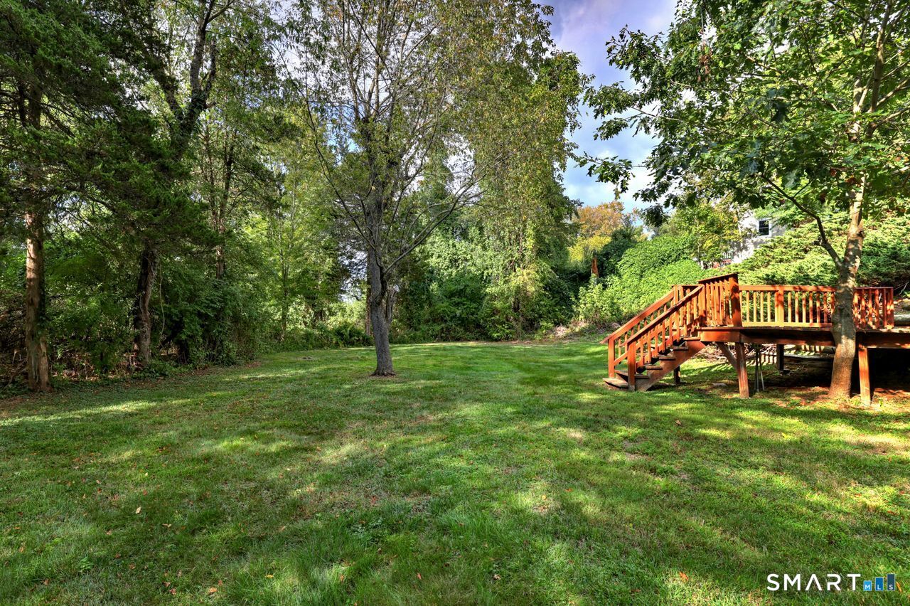 90 Brook Hill Road Hamden, CT 06514 - Photo 35 of 38