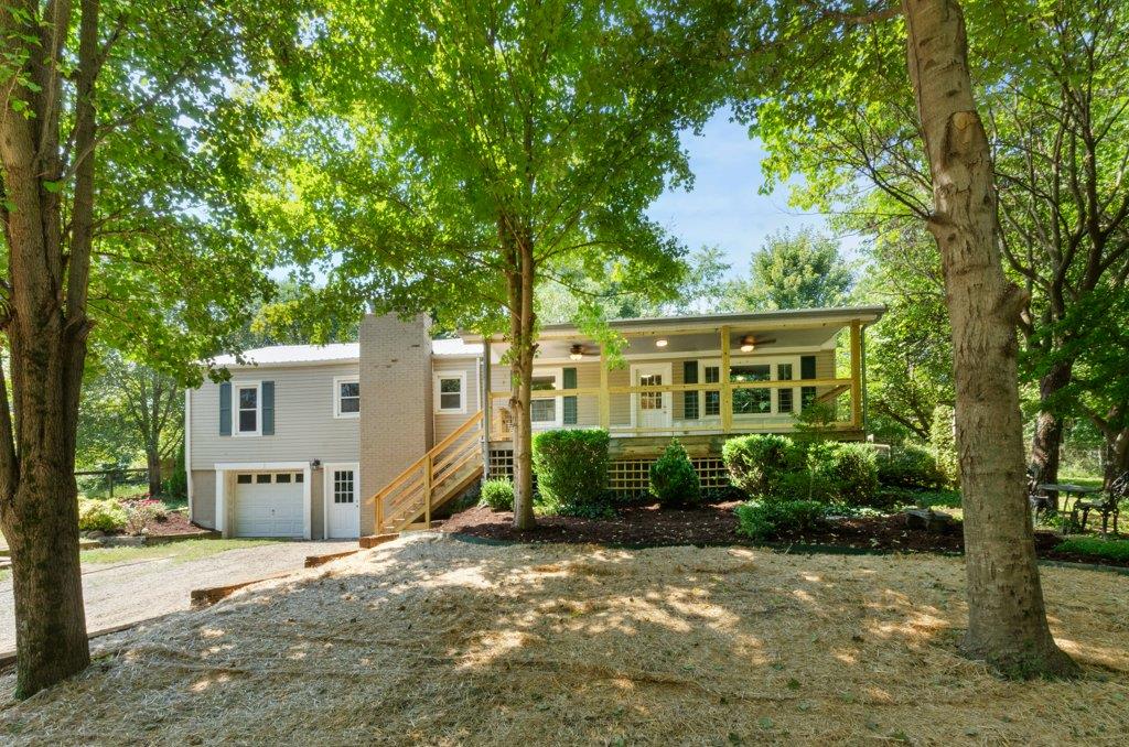 916 Bowling Branch Road Cottontown, TN 37048 - Photo 1 of 28