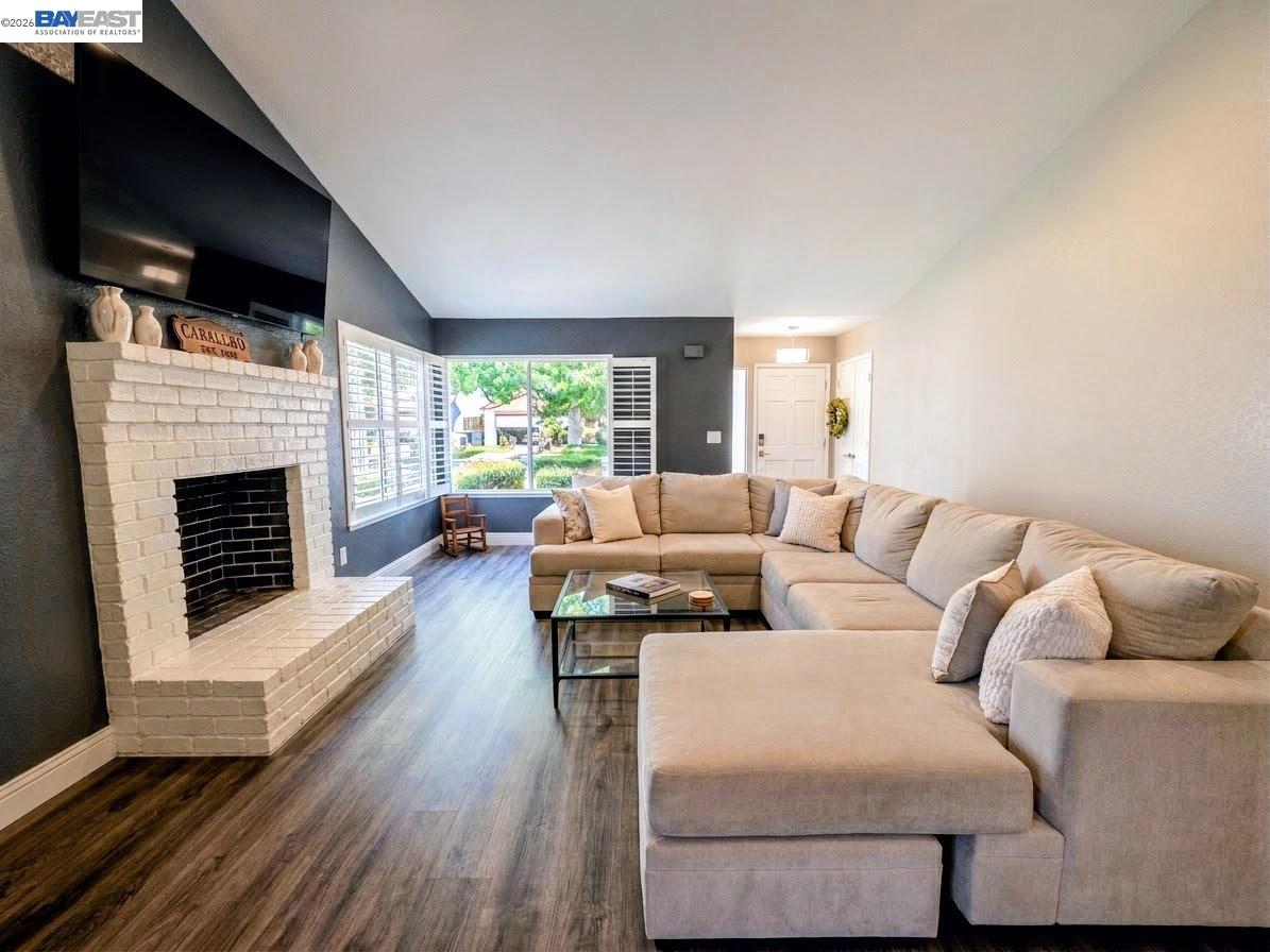 1205 Courtney Way Modesto, CA 95358 - Photo 4 of 24