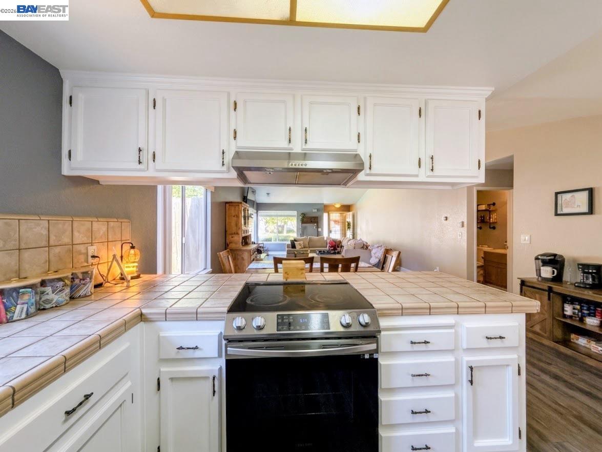 1205 Courtney Way Modesto, CA 95358 - Photo 9 of 24