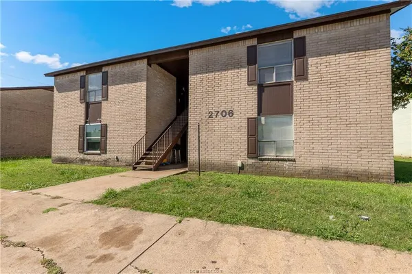 $725 | 2706 Evergreen Circle, Unit C, Bryan, TX 77801