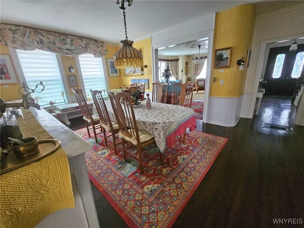 $840,000 | 126 East Genesee Street, Manlius, NY 13066