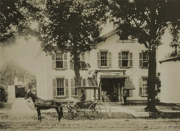 $840,000 | 126 East Genesee Street, Manlius, NY 13066