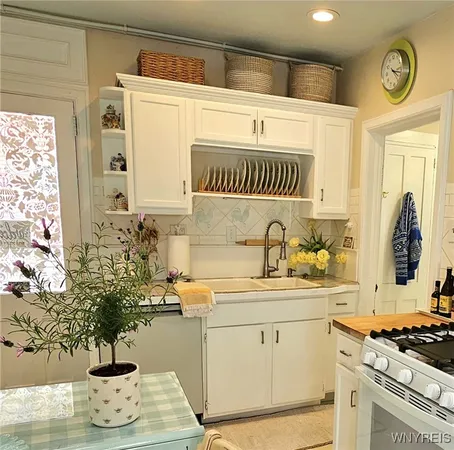 $840,000 | 126 East Genesee Street, Manlius, NY 13066