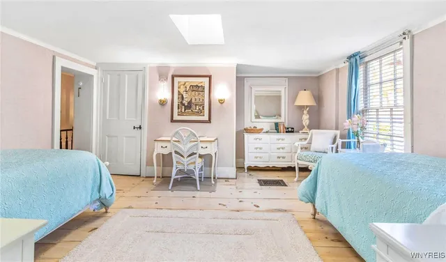 $840,000 | 126 East Genesee Street, Manlius, NY 13066