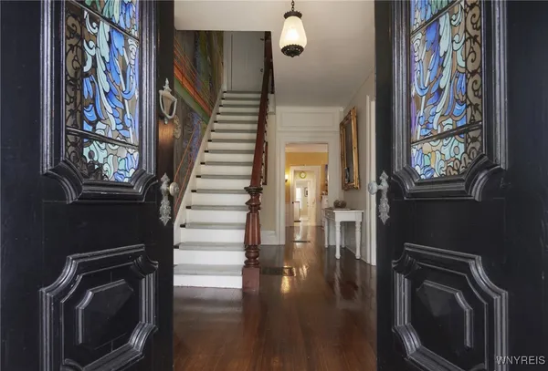 $840,000 | 126 East Genesee Street, Manlius, NY 13066