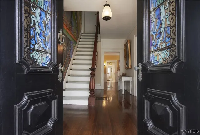 $840,000 | 126 East Genesee Street, Manlius, NY 13066