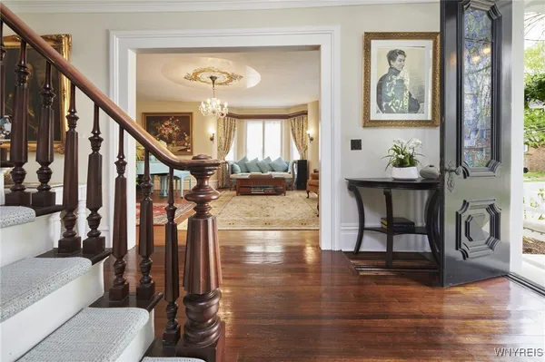 $840,000 | 126 East Genesee Street, Manlius, NY 13066