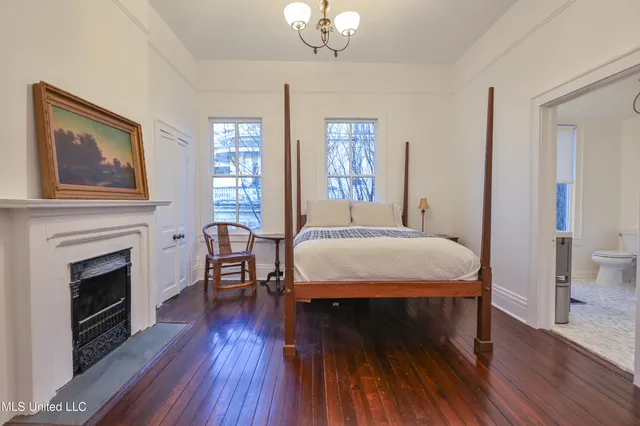 $599,000 | 211 Clifton Avenue, Natchez, MS 39120