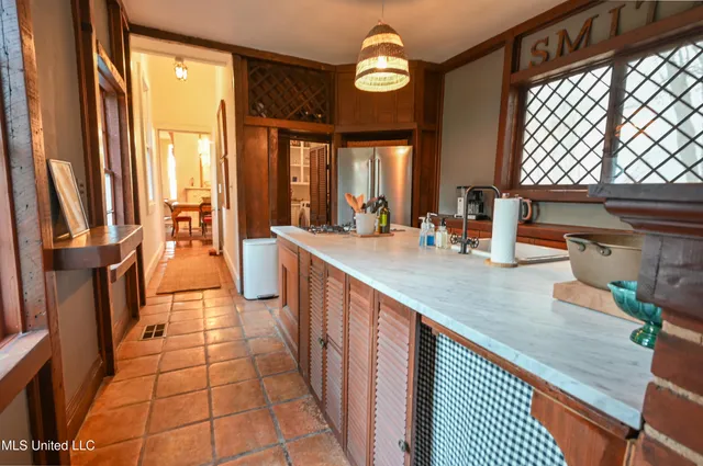 $599,000 | 211 Clifton Avenue, Natchez, MS 39120