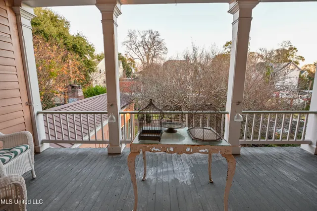 $599,000 | 211 Clifton Avenue, Natchez, MS 39120