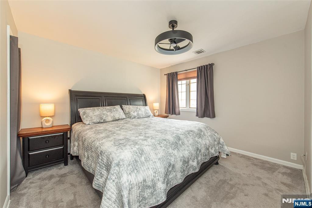 86 Deerfield Road West Caldwell, NJ 07006 - Photo 12 of 26