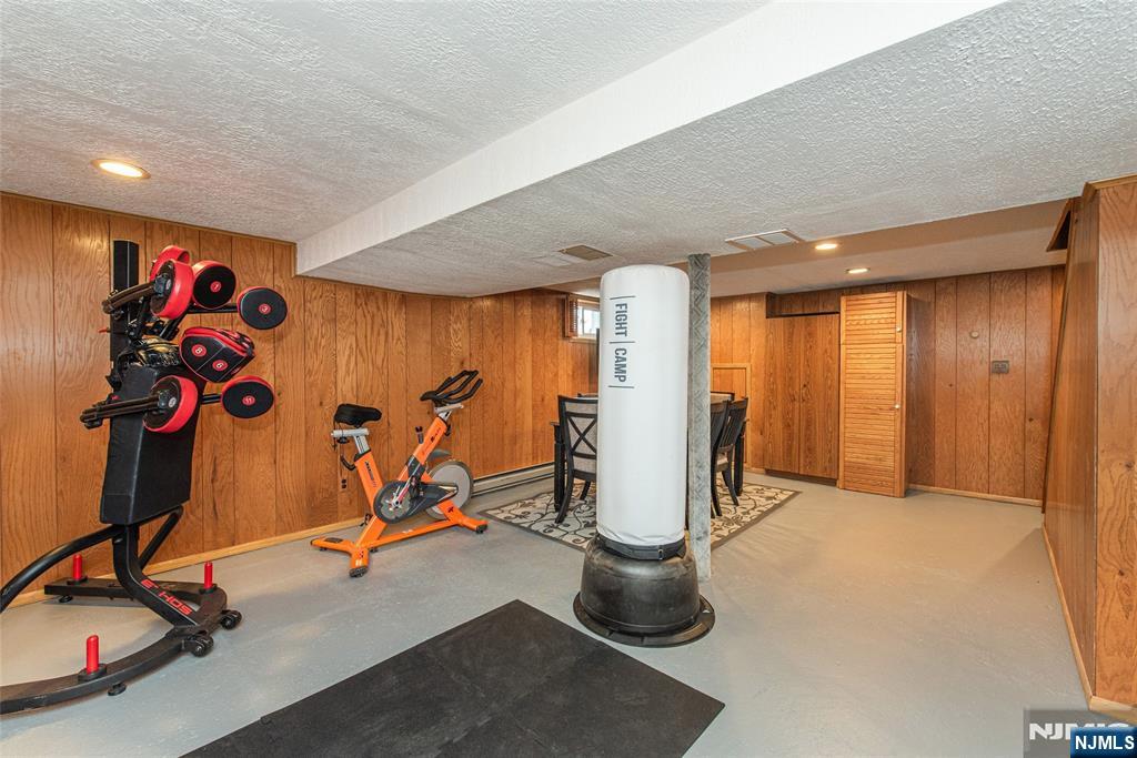 86 Deerfield Road West Caldwell, NJ 07006 - Photo 19 of 26