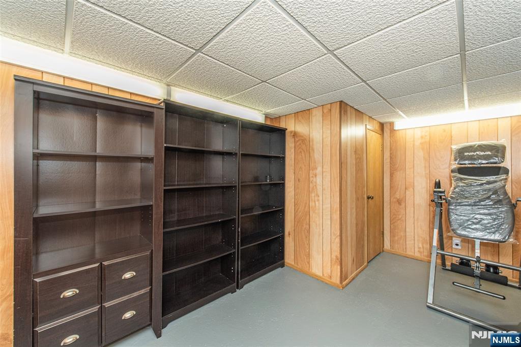 86 Deerfield Road West Caldwell, NJ 07006 - Photo 21 of 26