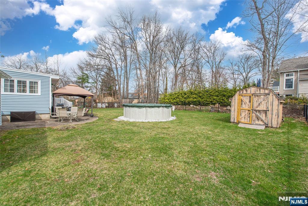 86 Deerfield Road West Caldwell, NJ 07006 - Photo 23 of 26