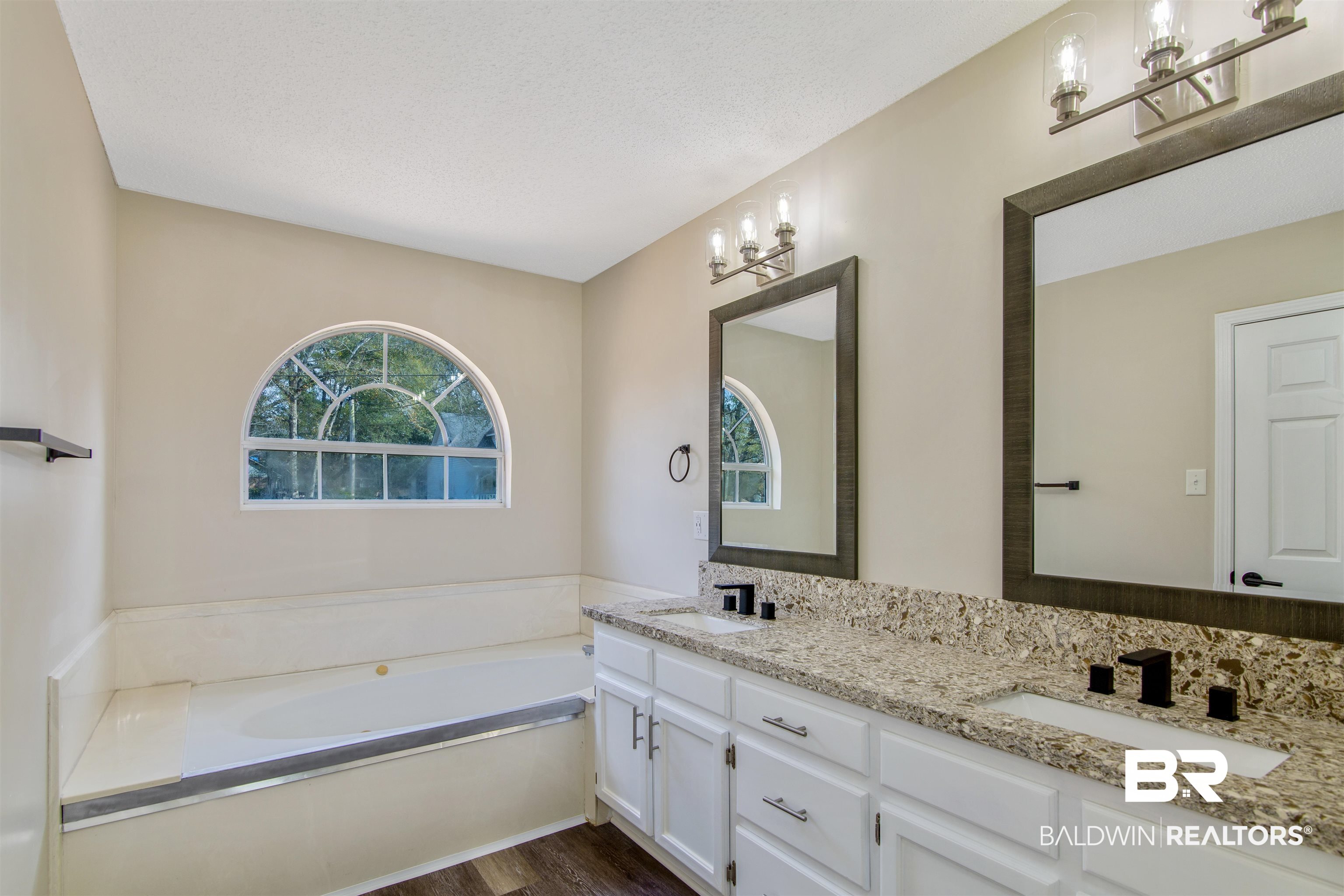 113 Donette Loop Daphne, AL 36526 - Photo 25 of 34 Gallery Image 25