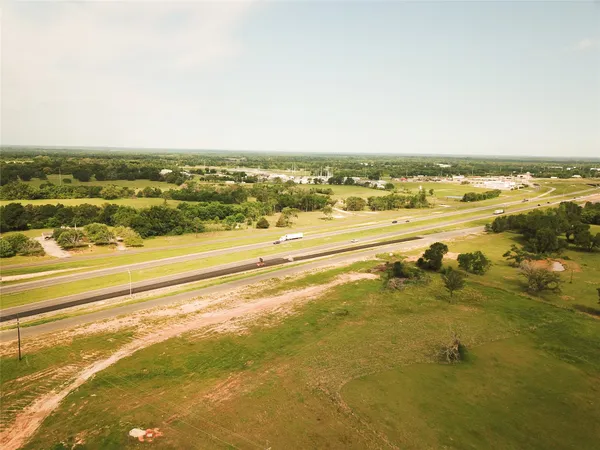 $2,500,000 | 45 St Fairfield Tx 75840, Fairfield, TX 75840
