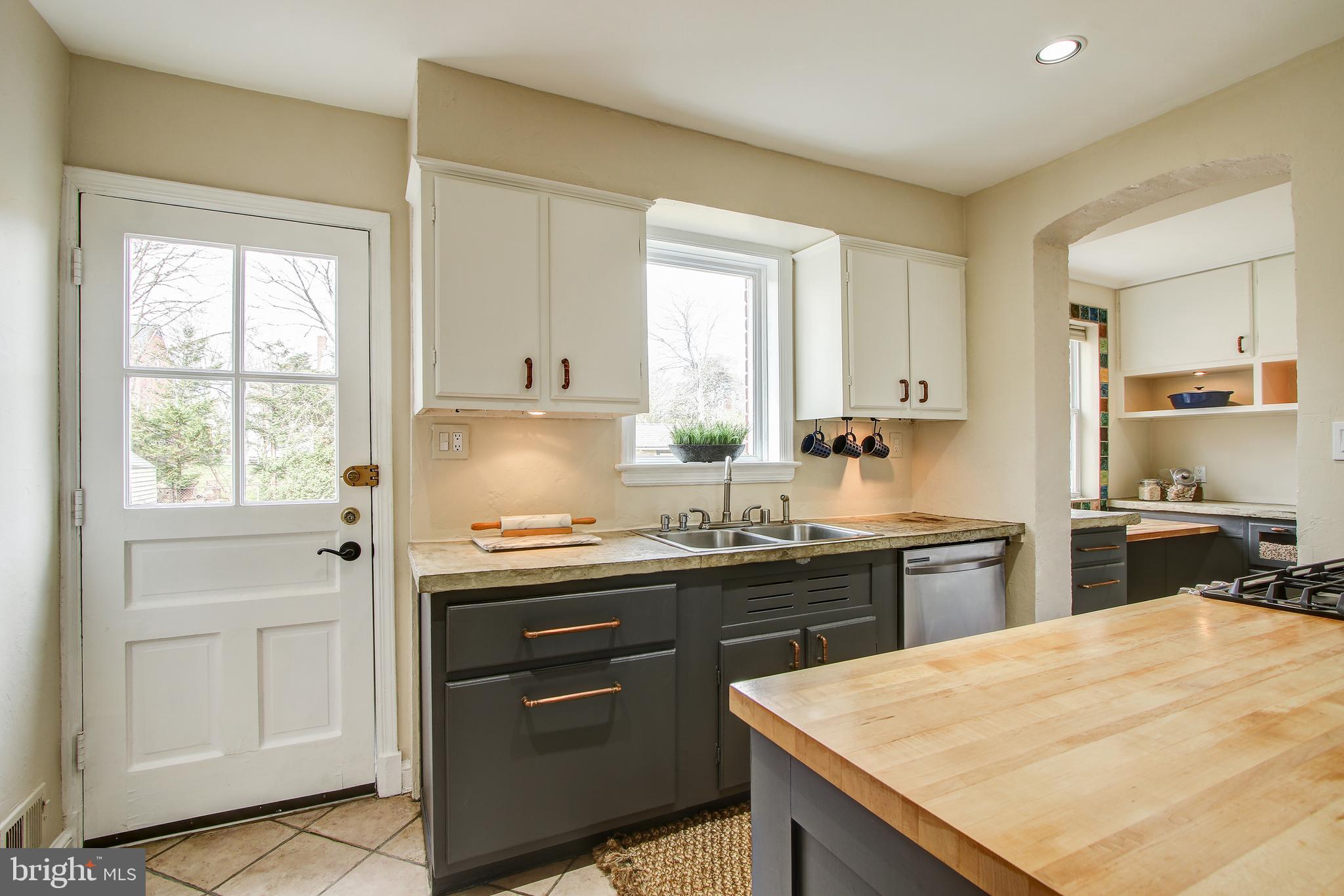 315 Penwood Road Silver Spring, MD 20901 - Photo 12 of 41 Spacious kitchen with two toned cabinets