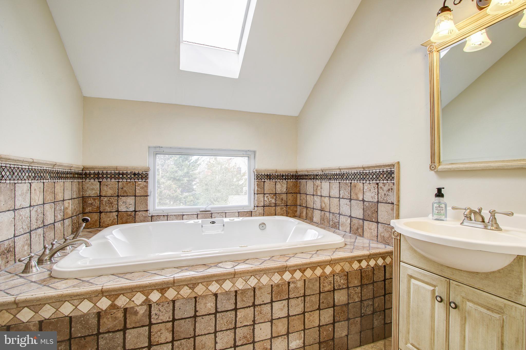 315 Penwood Road Silver Spring, MD 20901 - Photo 19 of 41 Ensuite master bath