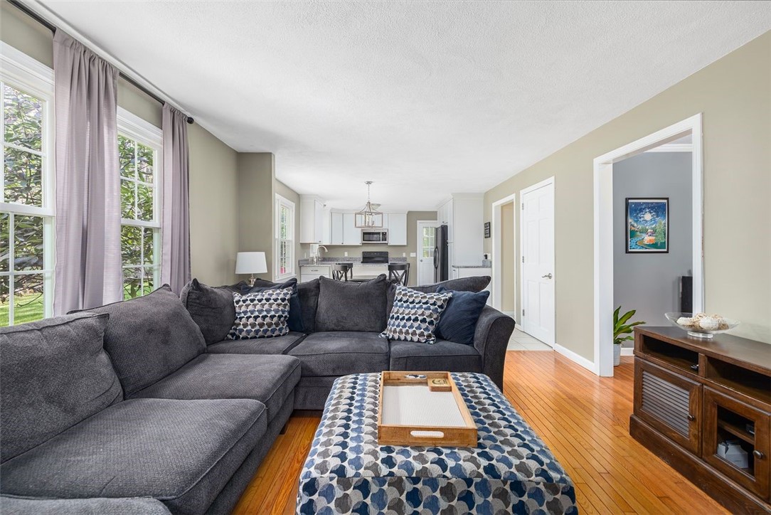 64 Signal Rock Road North Kingstown, RI 02852 - Photo 6 of 50 Gallery Image 6