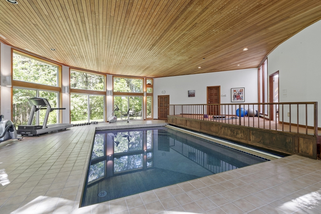 389 River Road Carlisle, MA 01741 - Photo 27 of 42