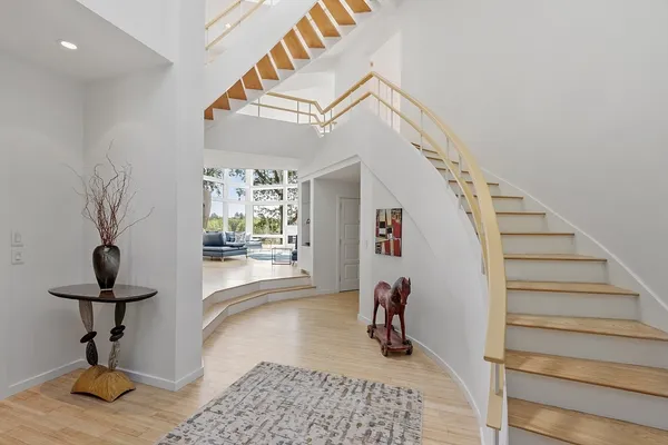 a view of entryway with a front door