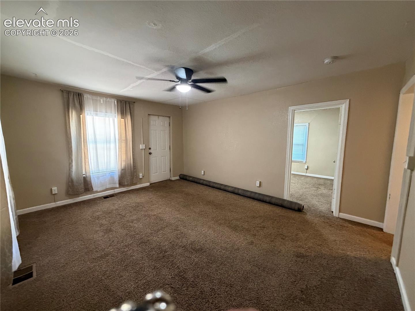 622 Prairie Road Colorado Springs, CO 80909 - Photo 8 of 36 Front unit