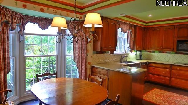 2730 Cranlyn Road Beachwood, OH 44122 - Photo 6 of 16 Eat in Kitchen