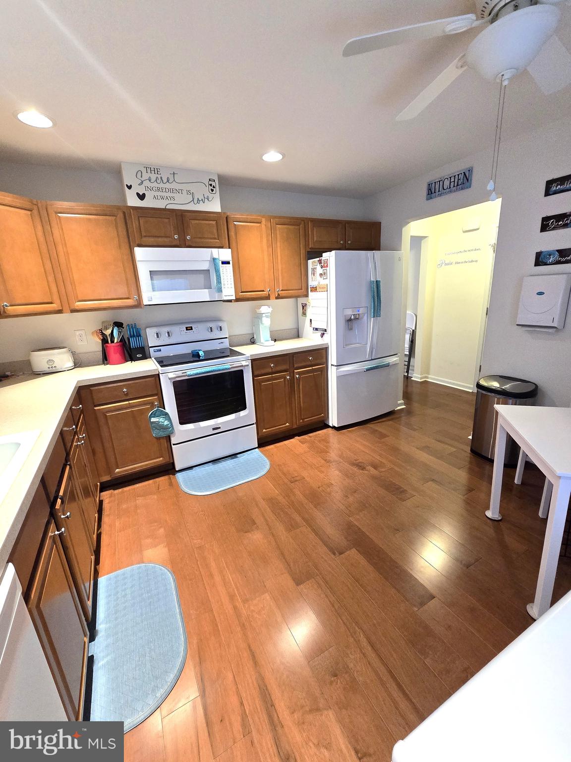 149 Gazebo Lane Middletown, DE 19709 - Photo 11 of 37 Spacious Eat-In Kitchen!