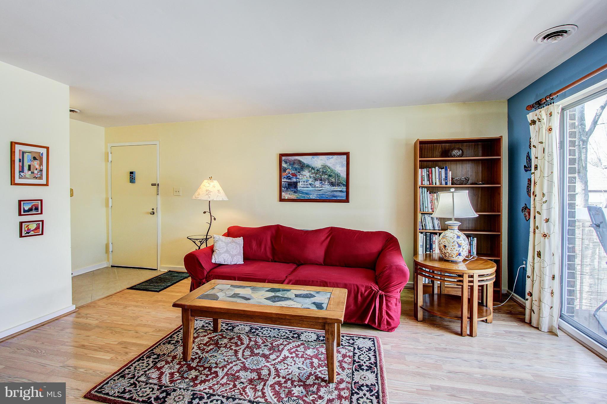 3240 Hewitt Silver Spring, Unit 63B Silver Spring, MD 20906 - Photo 3 of 24 Living Room