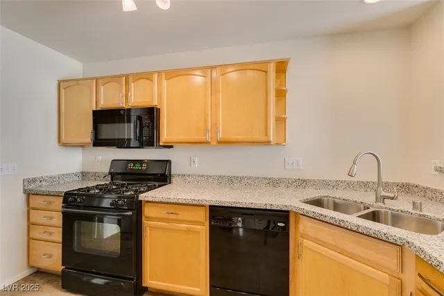 $1,745 | 205 Luninborg Street, Henderson, NV 89074