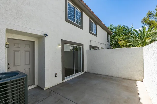 $1,745 | 205 Luninborg Street, Henderson, NV 89074