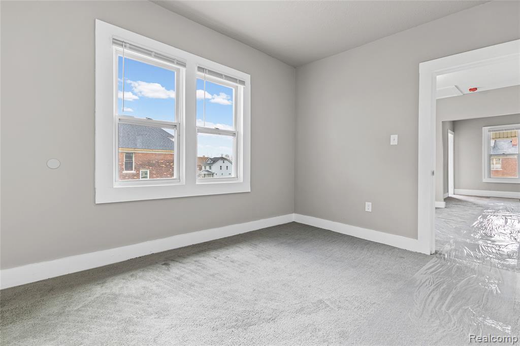3010 Montclair Street Detroit, MI 48214 - Photo 47 of 61
