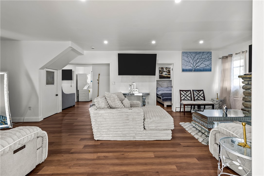 129 Shore Road East Providence, RI 02915 - Photo 14 of 47