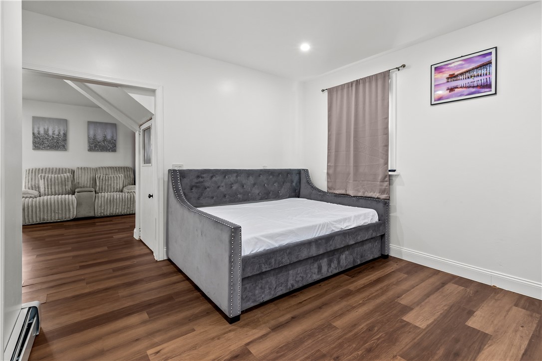 129 Shore Road East Providence, RI 02915 - Photo 21 of 47