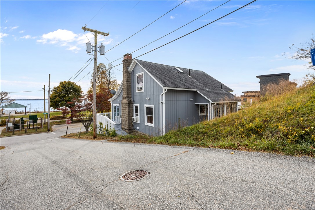 129 Shore Road East Providence, RI 02915 - Photo 41 of 47