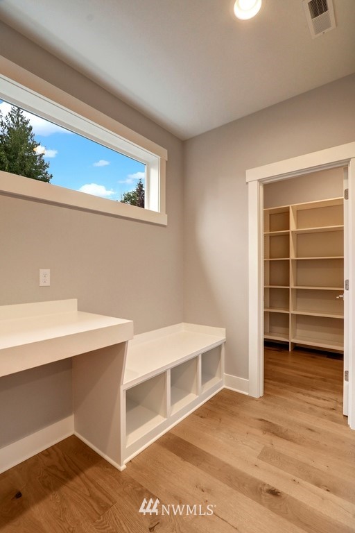 7919 203rd Street Southwest Edmonds, WA 98026 - Photo 13 of 22 Gallery Image 13