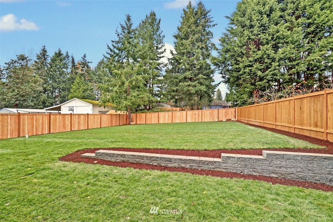 7919 203rd Street Southwest Edmonds, WA 98026 - Photo 21 of 22 Gallery Image 21