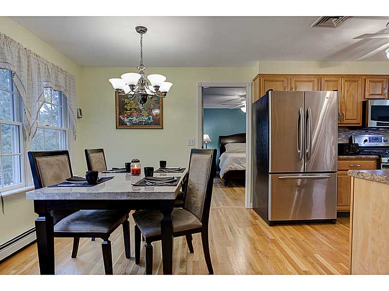 Cafeteria/Kitchen.