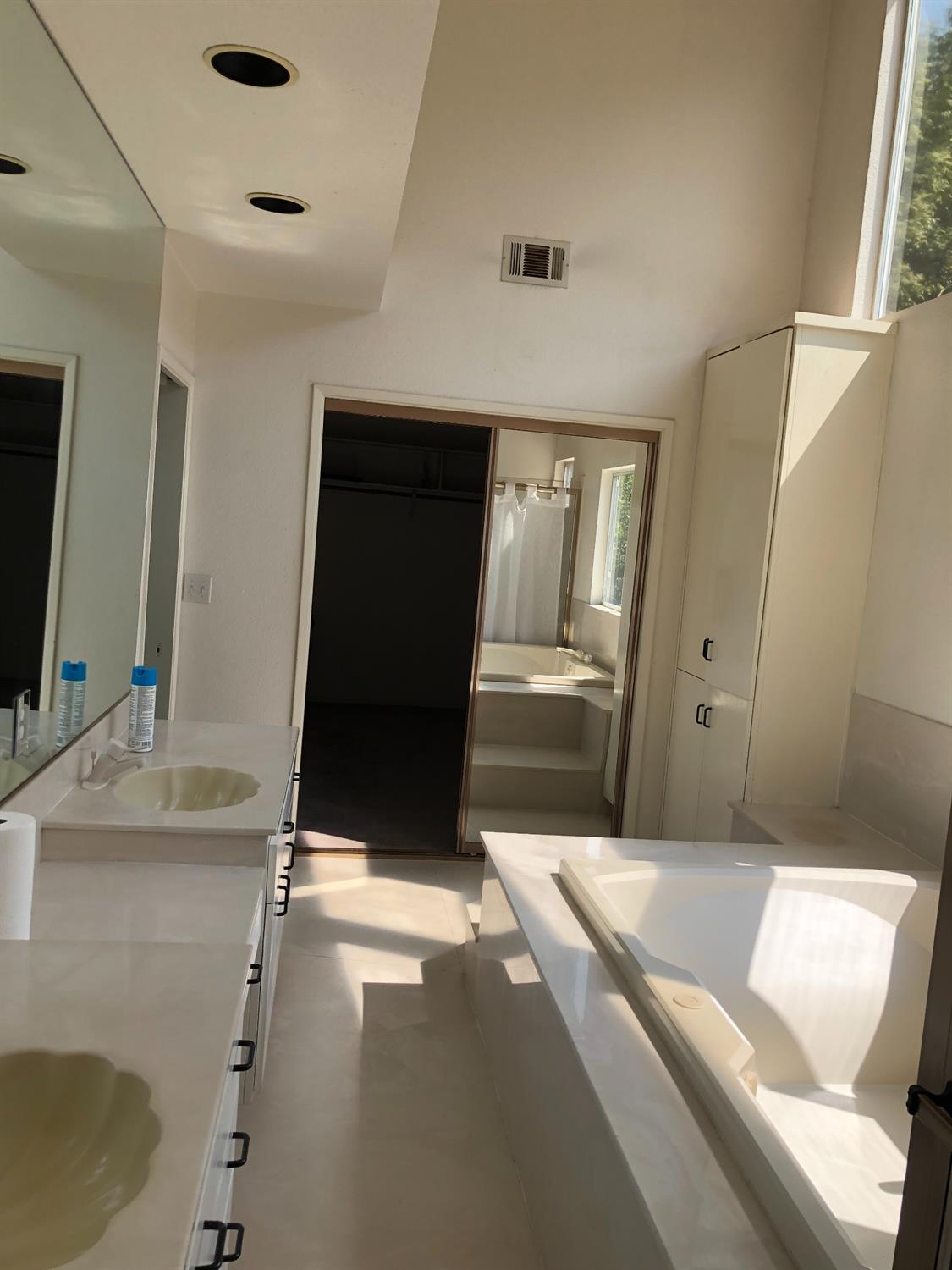 5237-5249 Tully Road Modesto, CA 95356 - Photo 34 of 45 Gallery Image 34