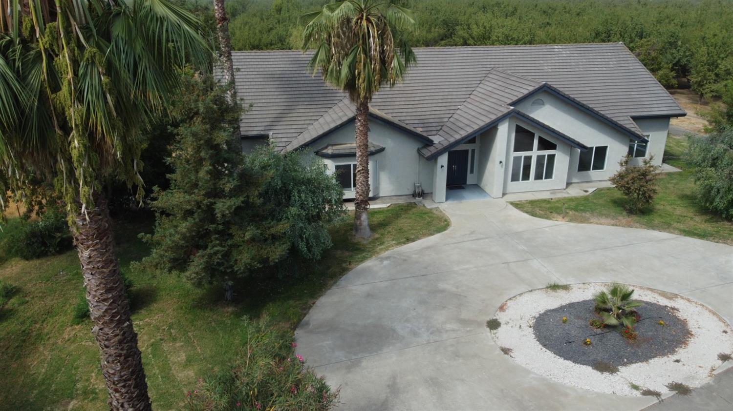 5237-5249 Tully Road Modesto, CA 95356 - Photo 5 of 45 Gallery Image 5
