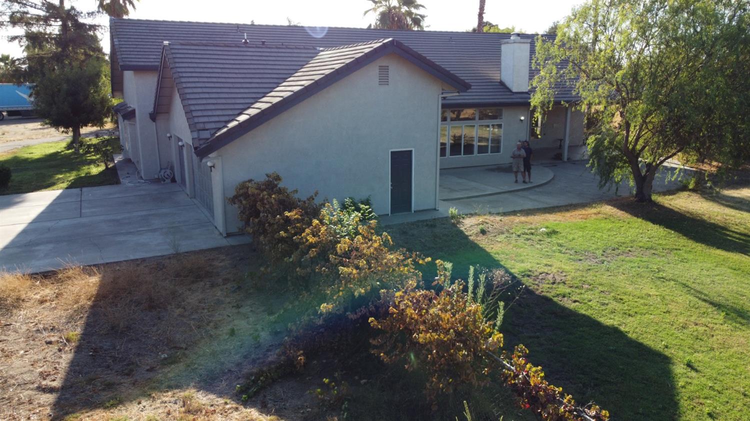 5237-5249 Tully Road Modesto, CA 95356 - Photo 9 of 45 Gallery Image 9