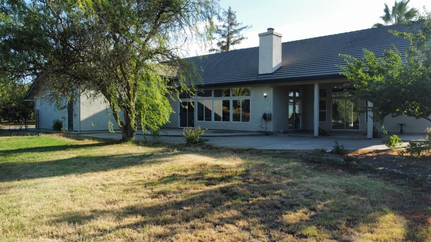 5237-5249 Tully Road Modesto, CA 95356 - Photo 10 of 45 Gallery Image 10