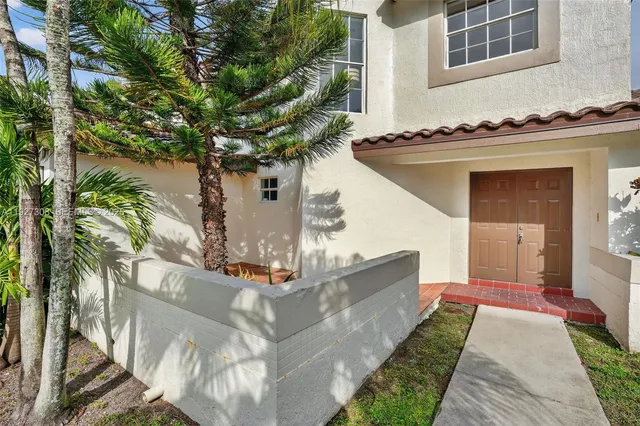 $849,000 | 15591 Southwest 45th Terrace, Miami, FL 33185