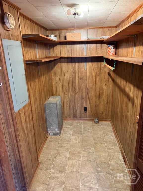 219 Elm Street Jefferson, GA 30549 - Photo 11 of 12 laundry room