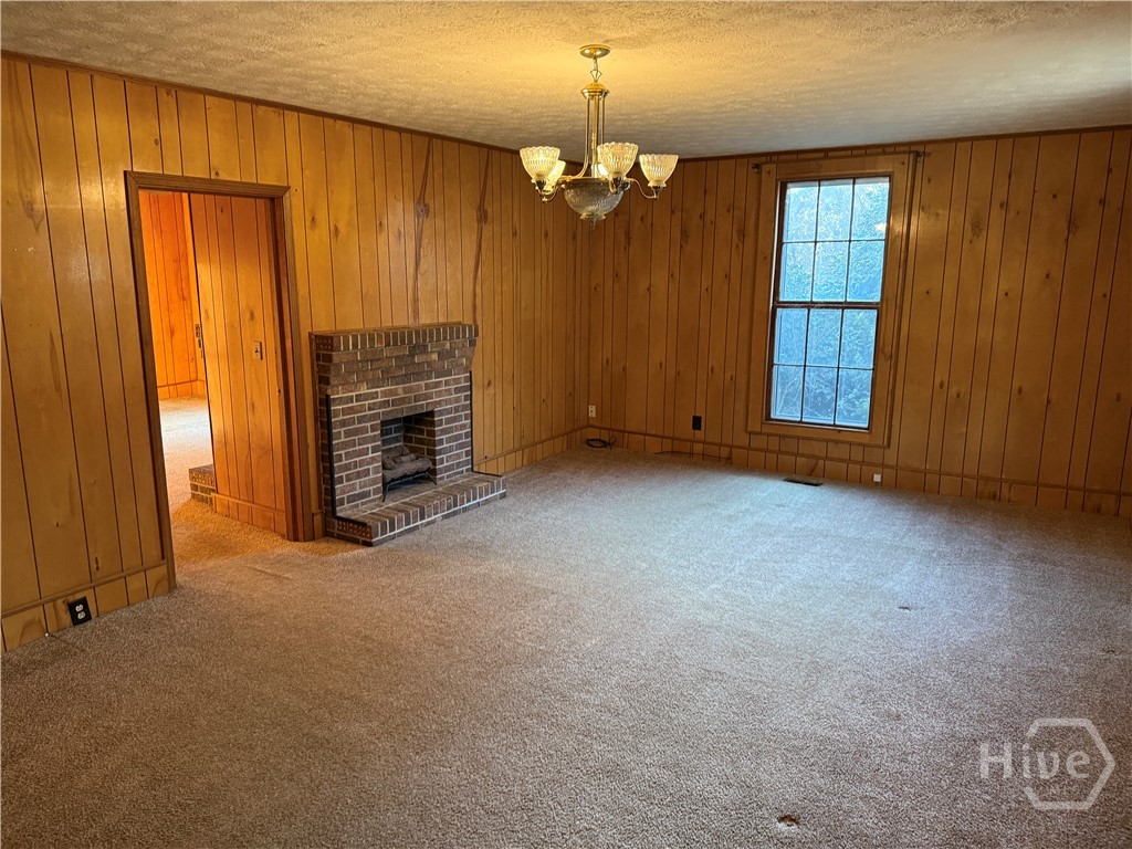 219 Elm Street Jefferson, GA 30549 - Photo 3 of 12 family room