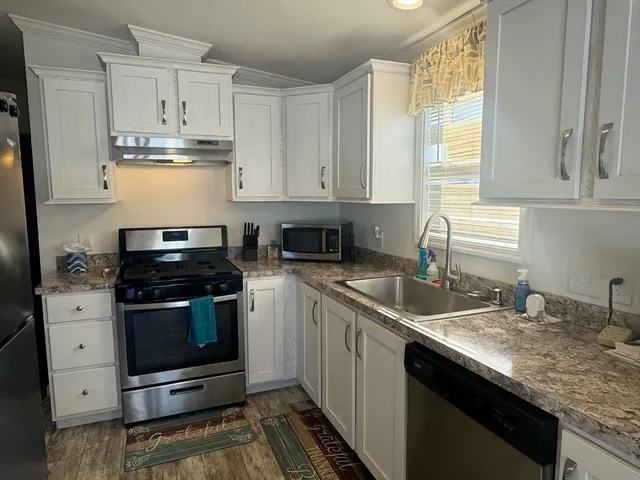 $319,900 | 160 Washington Street, Unit 22, Plainville, MA 02762