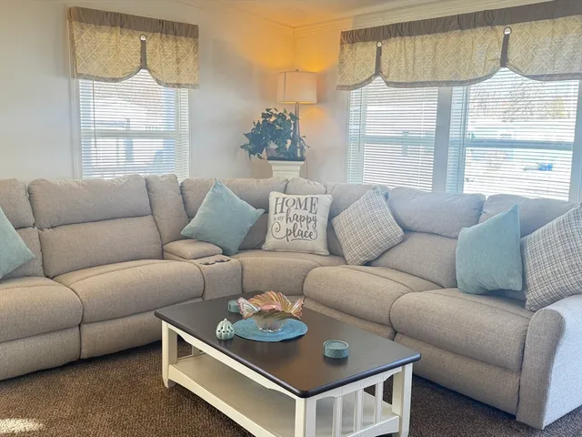 $319,900 | 160 Washington Street, Unit 22, Plainville, MA 02762