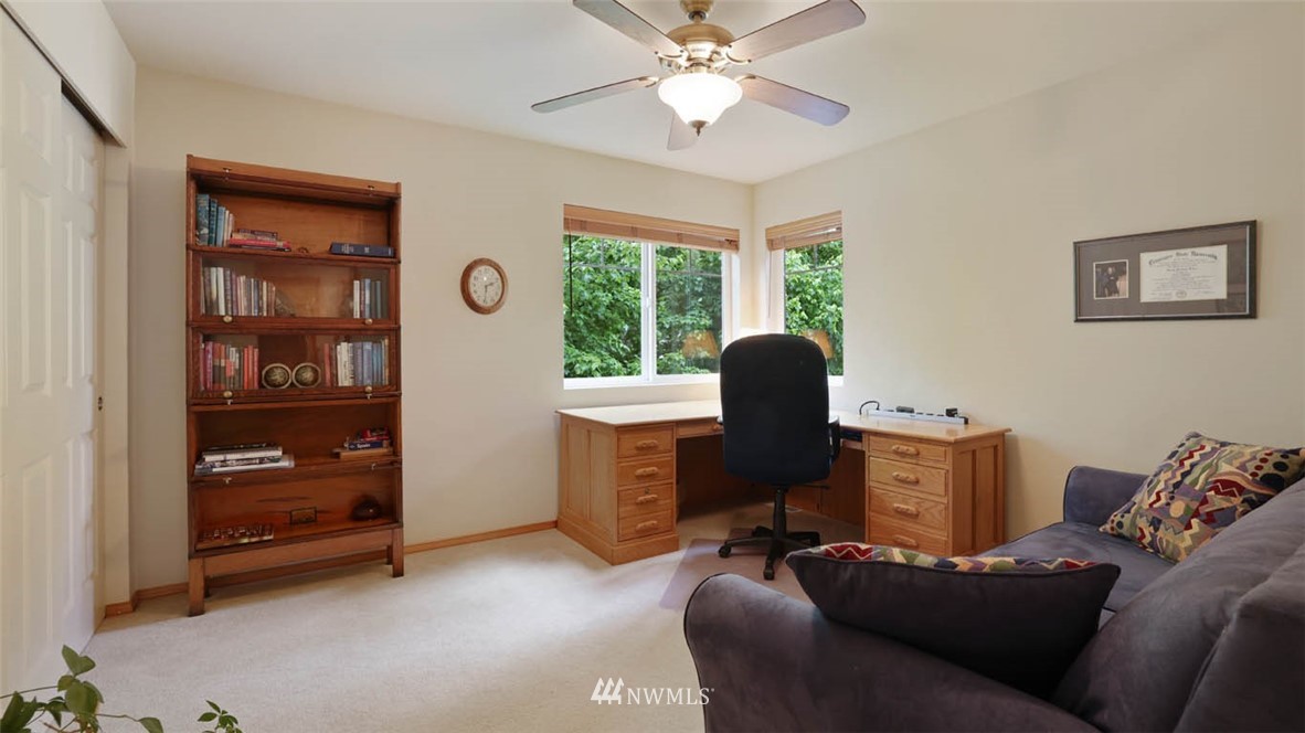 5719 Northeast 1st Place Renton, WA 98059 - Photo 22 of 27 Gallery Image 22