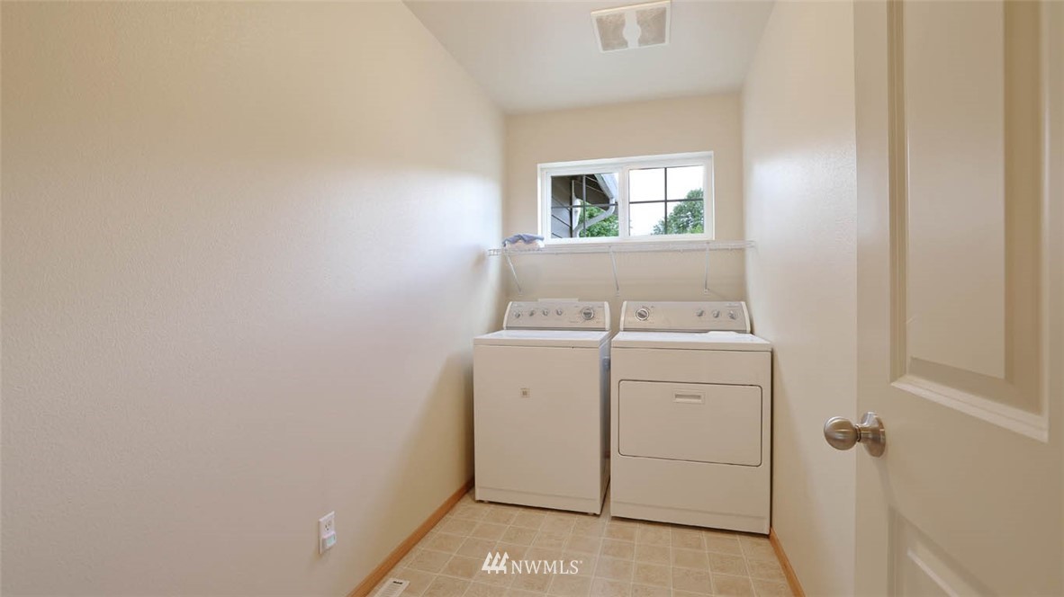 5719 Northeast 1st Place Renton, WA 98059 - Photo 23 of 27 Gallery Image 23